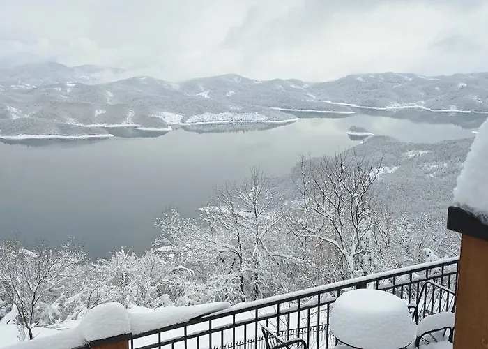 Agnanti Limnis 3* Neochori (Karditsa)