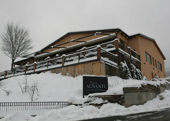 Agnanti Limnis Hotel 3*