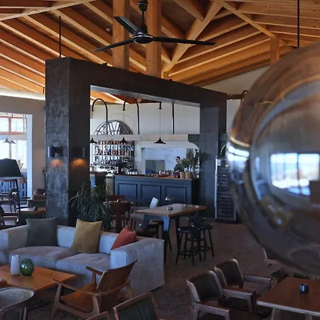 Agnanti Limnis Hotel